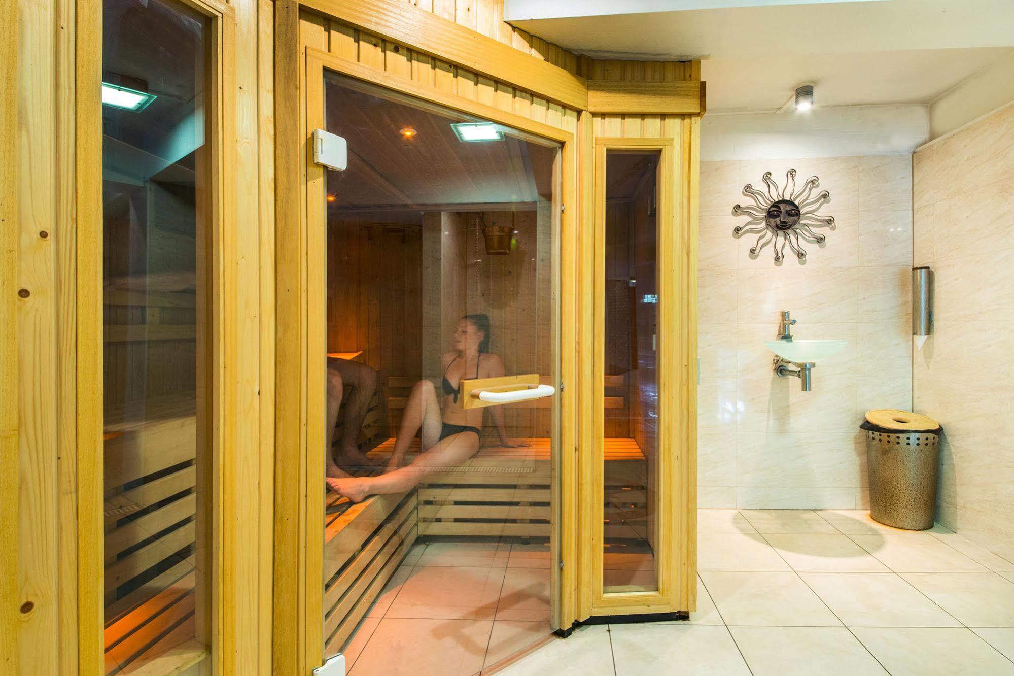 Arden hotel y Leisure Club Bickenhill Exterior foto